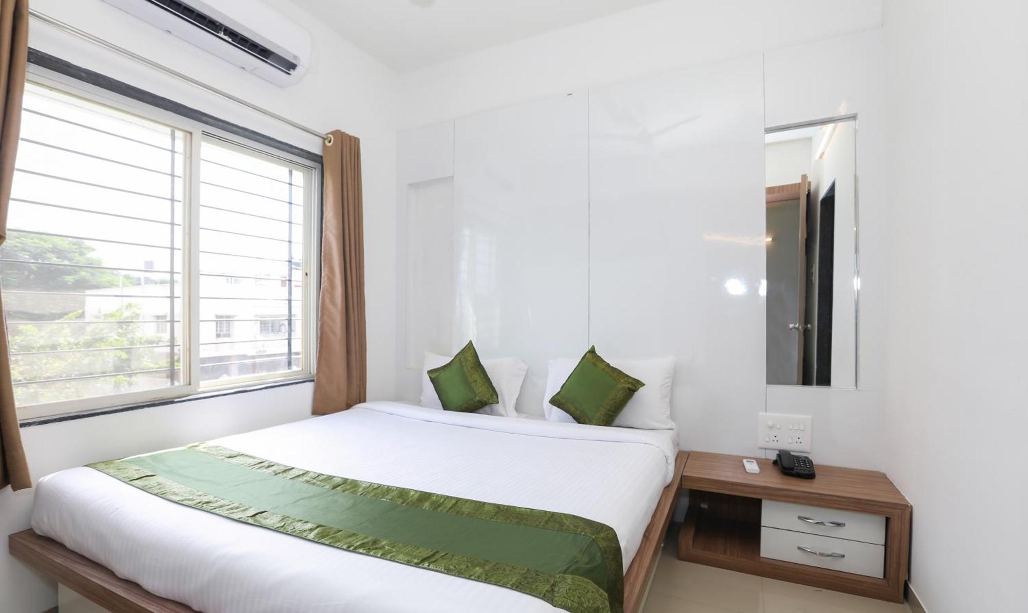 Treebo Sapphire Studio Nashik Exterior photo